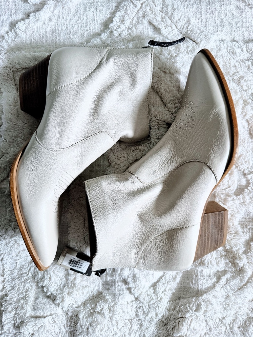 Dingo Klanton Women’s Off White Leather Western Ankle Boots Size 10 NWT